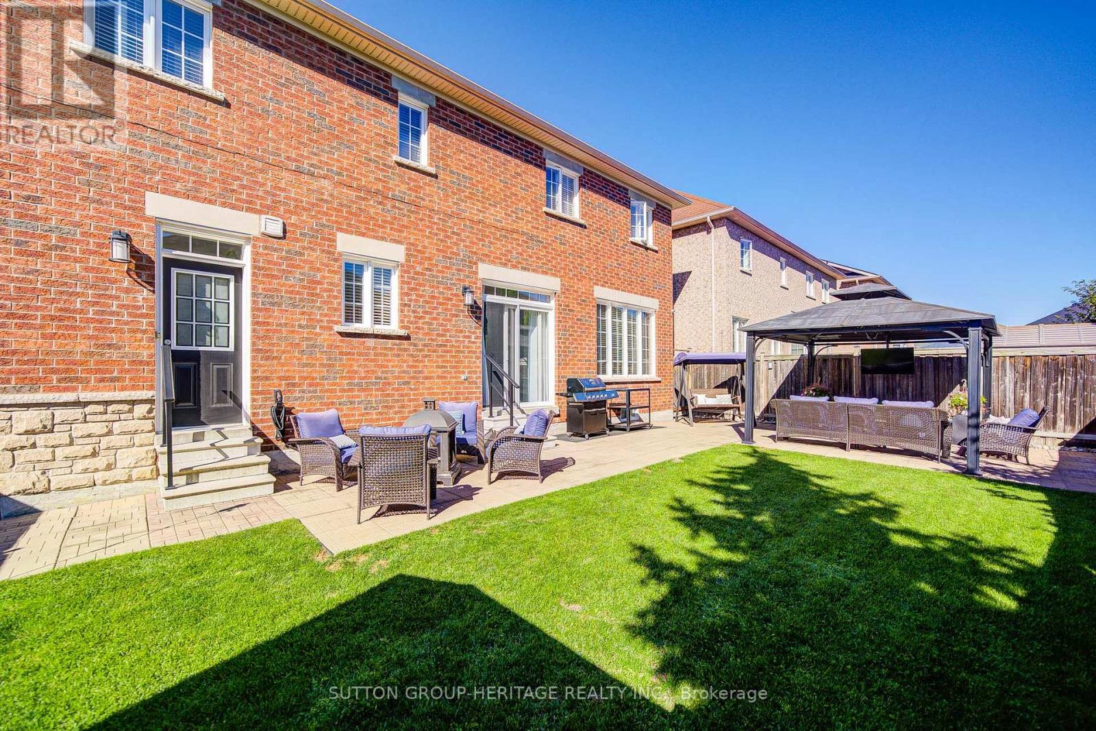 18 Shorten Place, Ajax, Ontario  L1T 0E9 - Photo 49 - E13825636