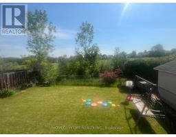 68 CARONDALE CRESCENT, Toronto, Ontario