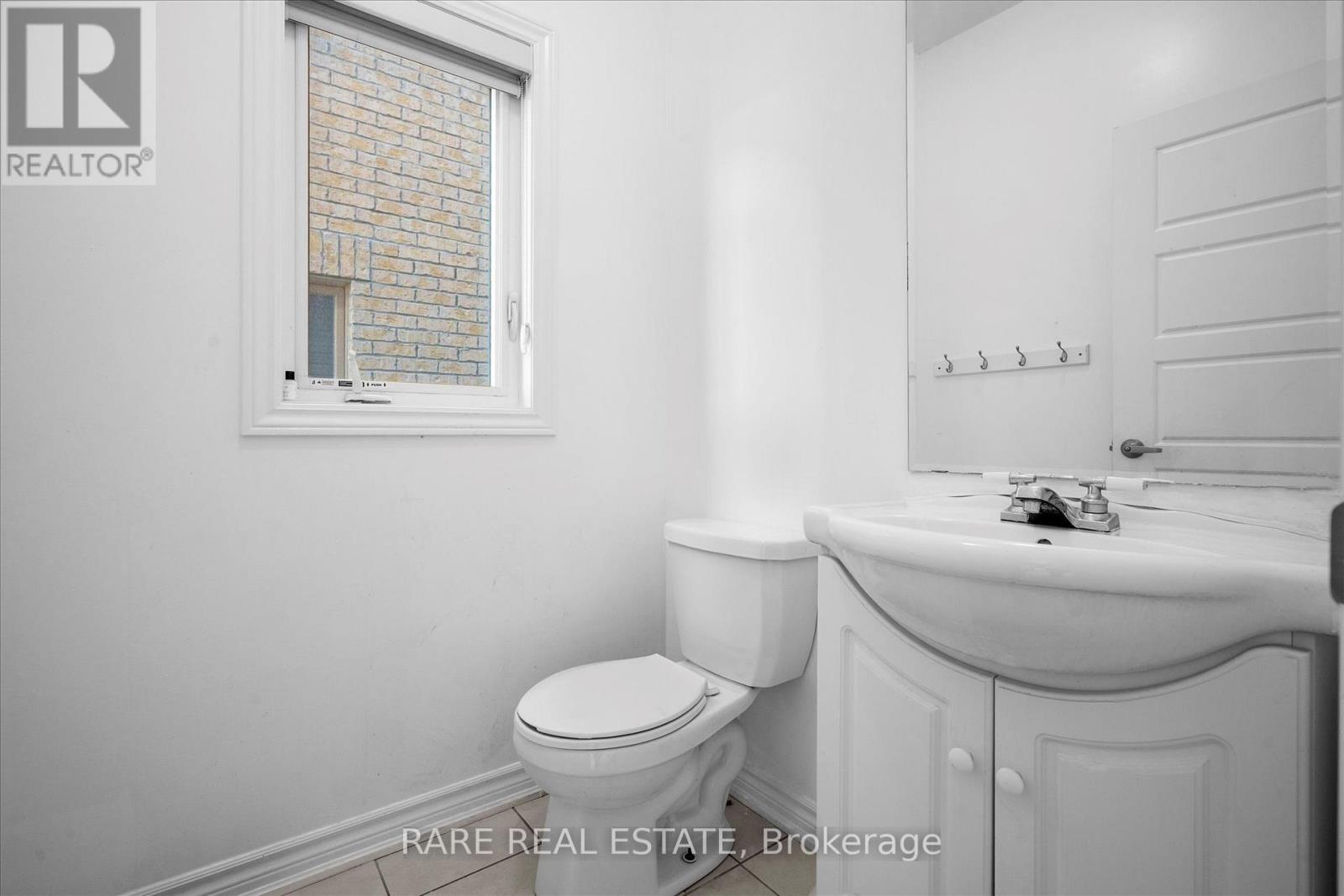 267 Fleetwood Drive, Oshawa, Ontario  L1K 3E8 - Photo 8 - E13825746