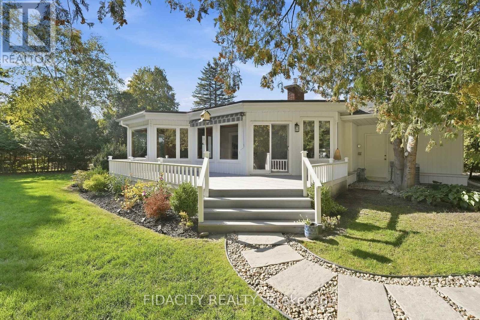 36 Beverly Street, Ottawa, Ontario K2S 0S2 - Photo 31 - X13825656