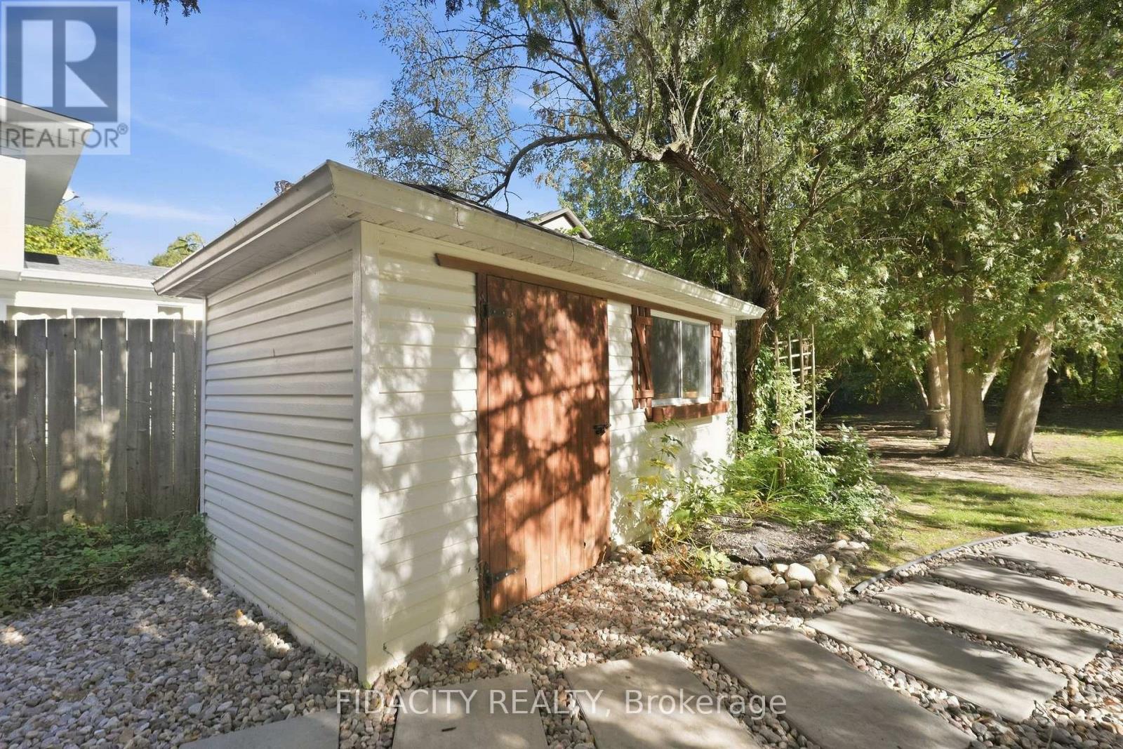36 Beverly Street, Ottawa, Ontario K2S 0S2 - Photo 40 - X13825656
