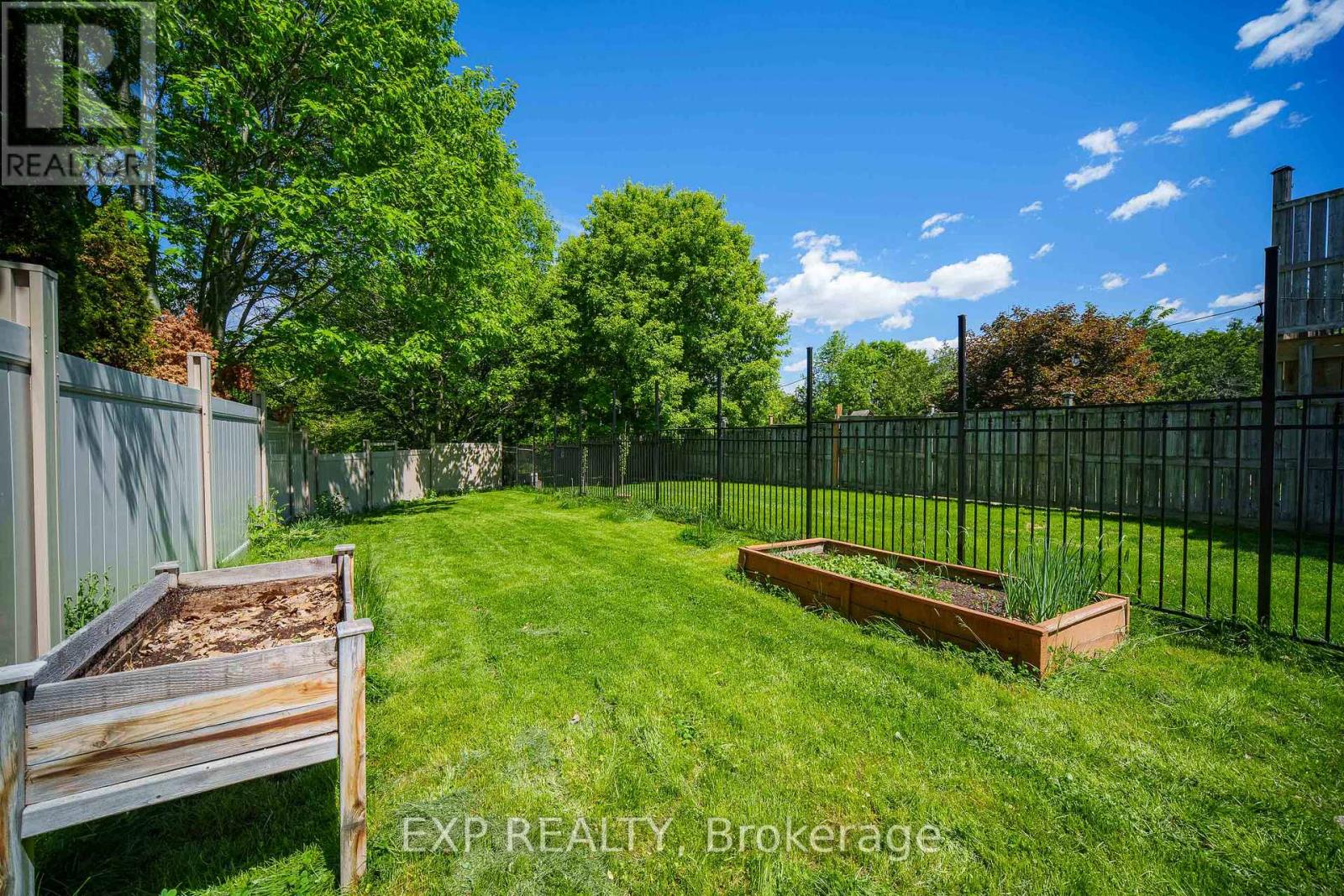 87 Banchory Crescent, Ottawa, Ontario  K2K 2V2 - Photo 5 - X13825758