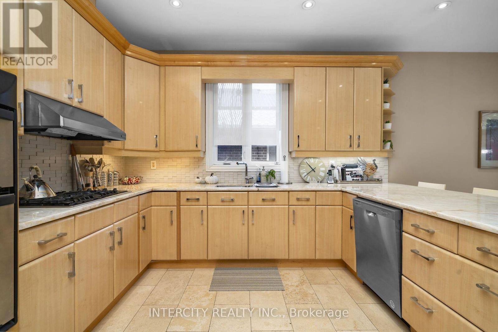 59 Kimber Crescent, Vaughan, Ontario  L4L 9A6 - Photo 10 - N13825652
