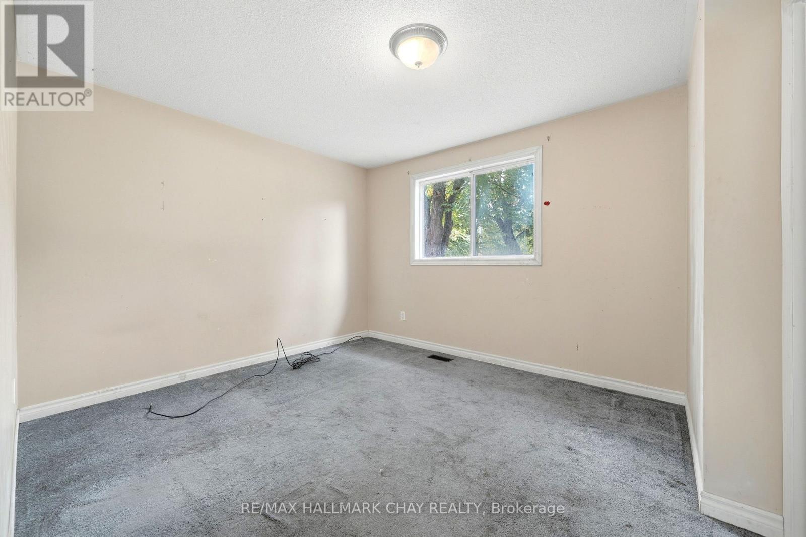 1213 Bayfield Street N, Springwater, Ontario  L9X 0N6 - Photo 11 - S13825690