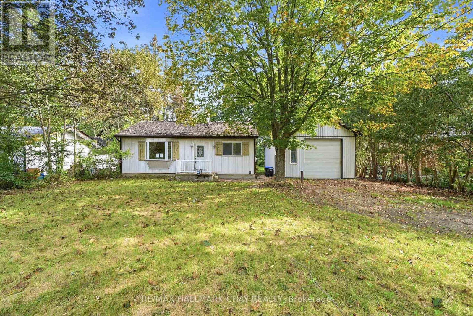 1213 Bayfield Street N, Springwater, Ontario  L9X 0N6 - Photo 2 - S13825690