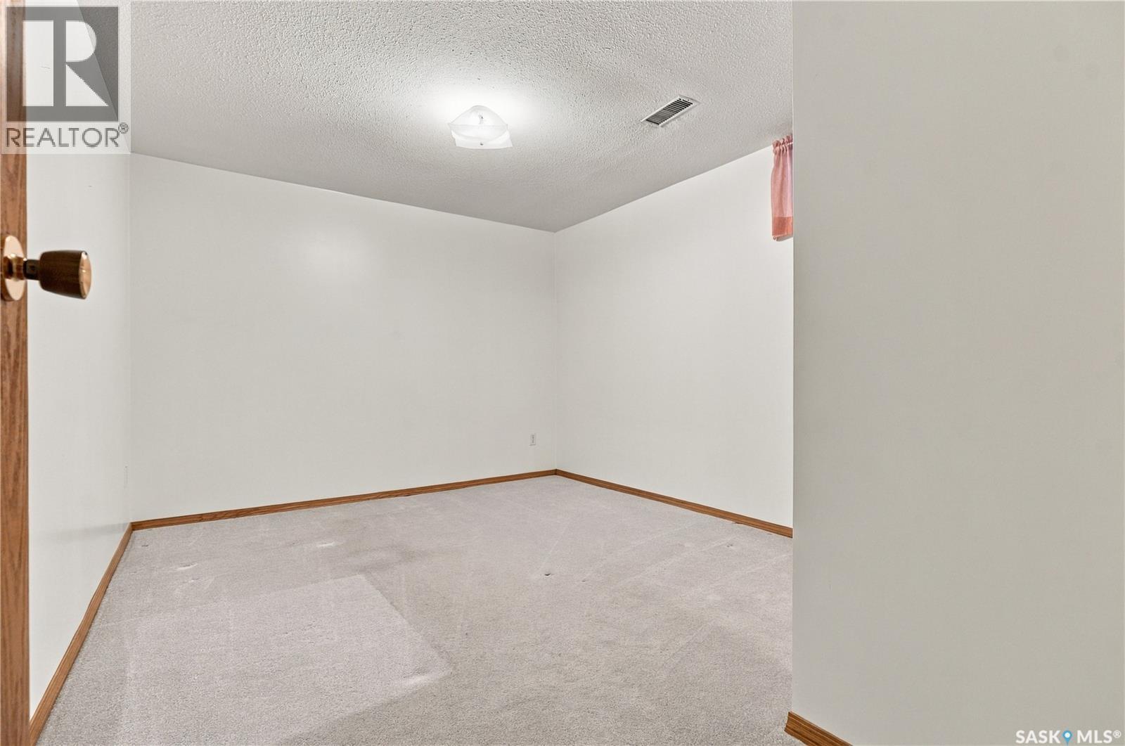 2769/2771 Eastview, Saskatoon, Saskatchewan  S7J 3H3 - Photo 66 - SK049468