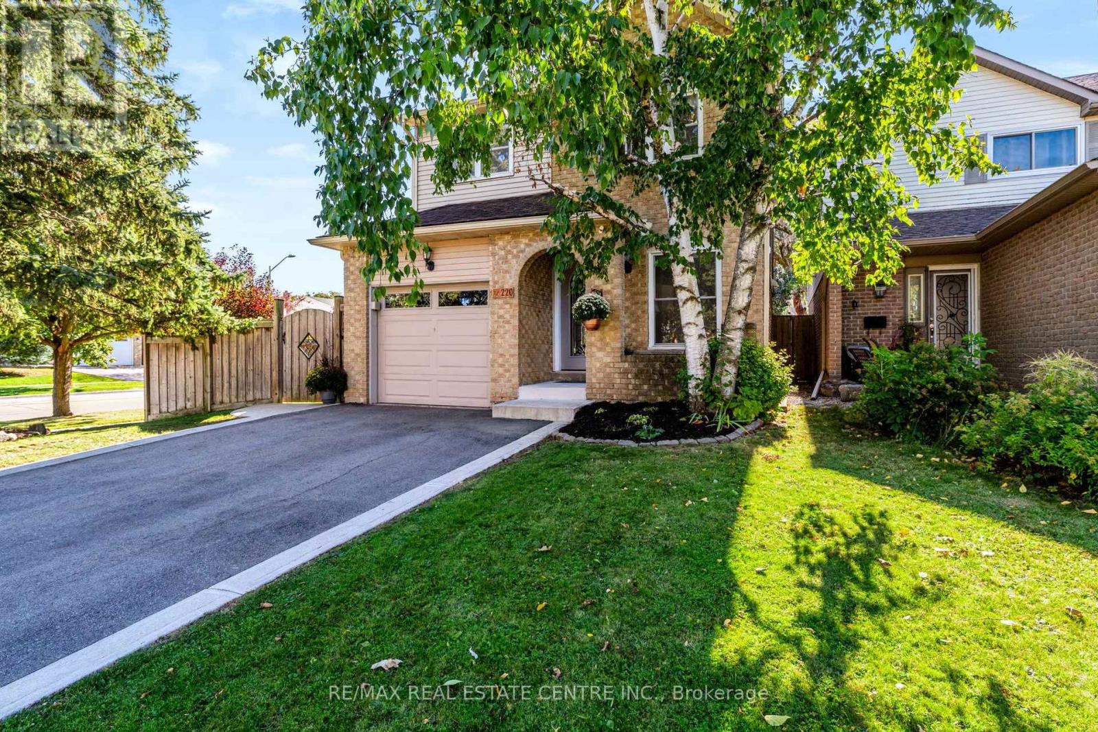 220 Harvest Drive, Milton, Ontario  L9T 4T3 - Photo 2 - W13825692