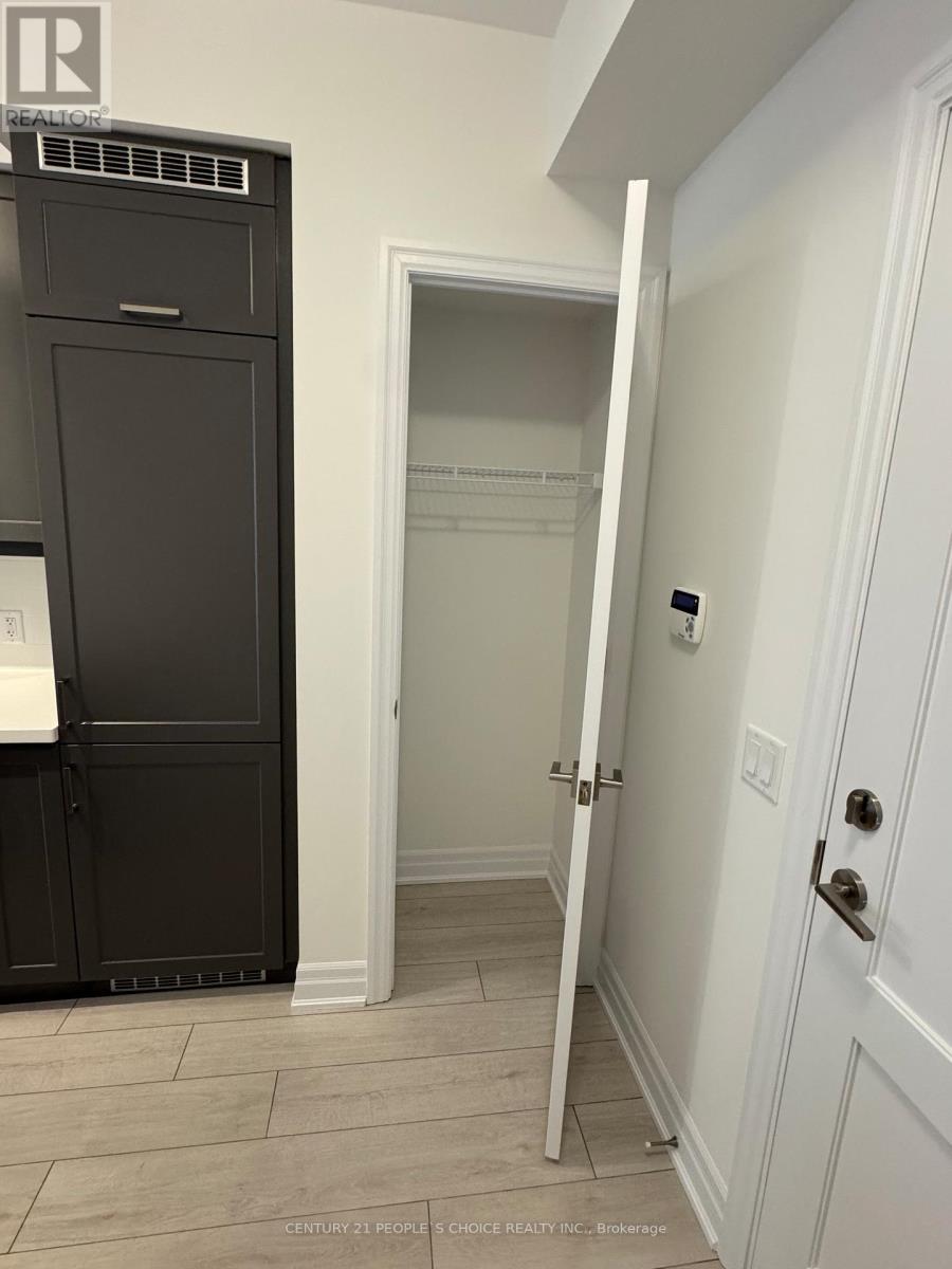 3210 - 30 Elm Drive W, Mississauga, Ontario  L5B 0N6 - Photo 5 - W13825706