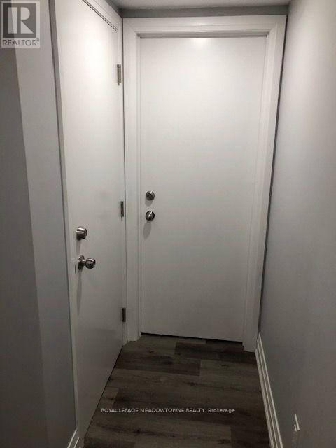 Basement Room #2 - 71 Thirtieth Street, Toronto, Ontario  M8W 3B9 - Photo 6 - W13825754
