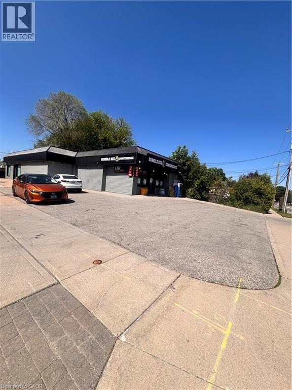 556 Stirling Avenue S, Kitchener, Ontario N2M 3J6 - Photo 3 - 40836499