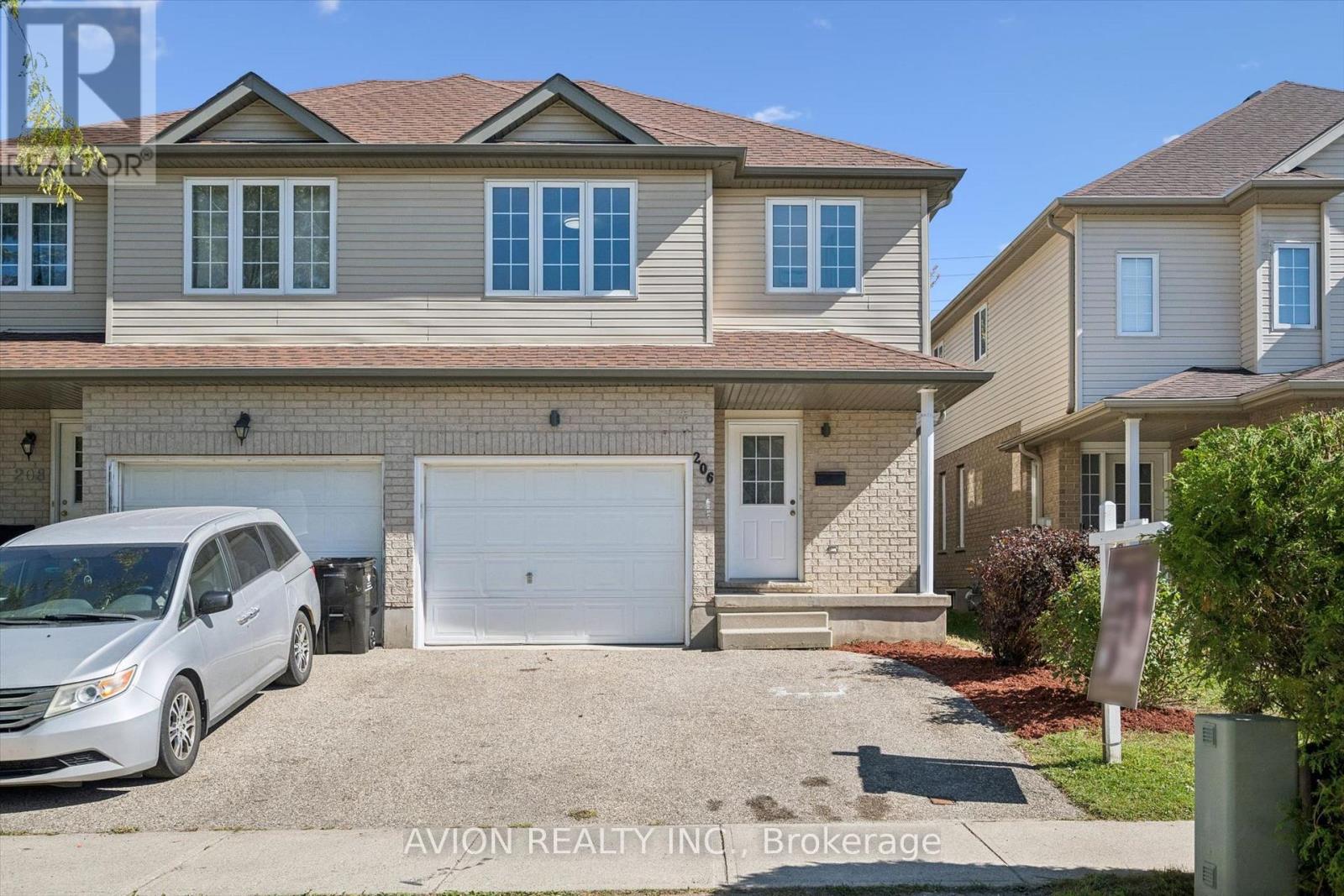 206 BUTTERCUP COURT, Waterloo, Ontario