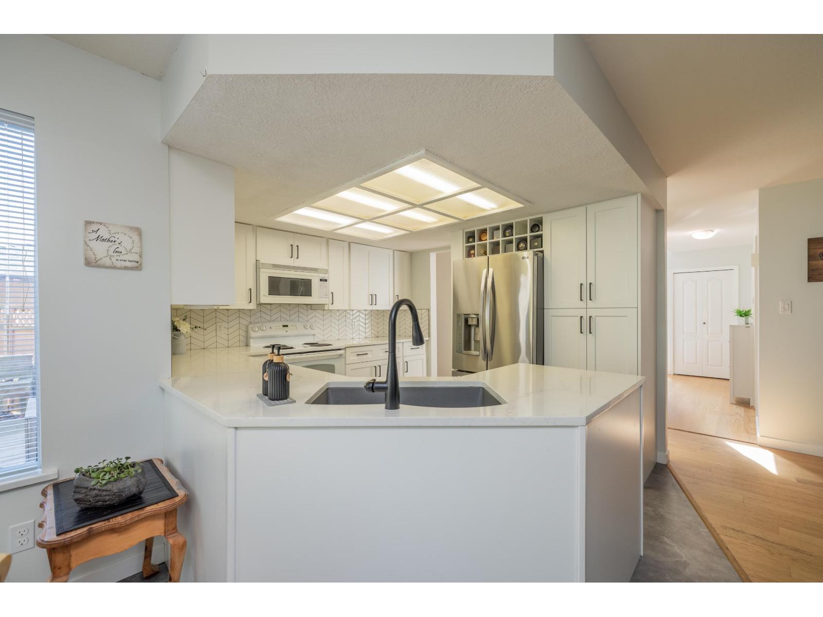 18693 56a Avenue, Surrey, British Columbia  V3S 7Y2 - Photo 16 - R3169309