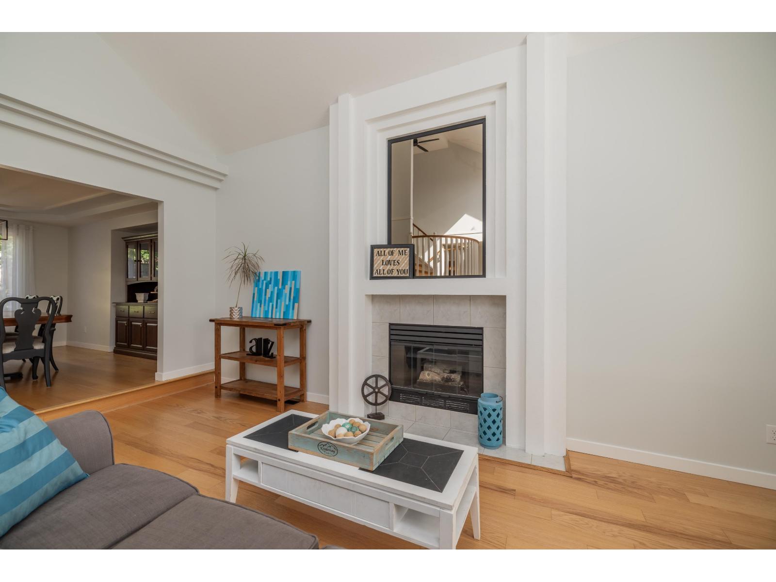 18693 56a Avenue, Surrey, British Columbia  V3S 7Y2 - Photo 6 - R3169309