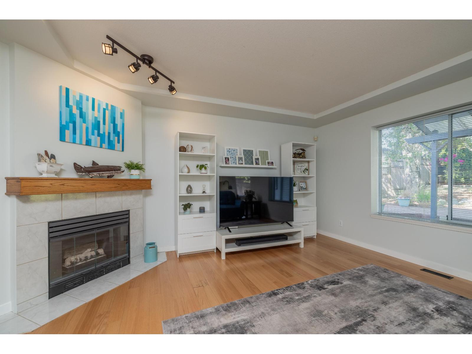 18693 56a Avenue, Surrey, British Columbia  V3S 7Y2 - Photo 19 - R3169309