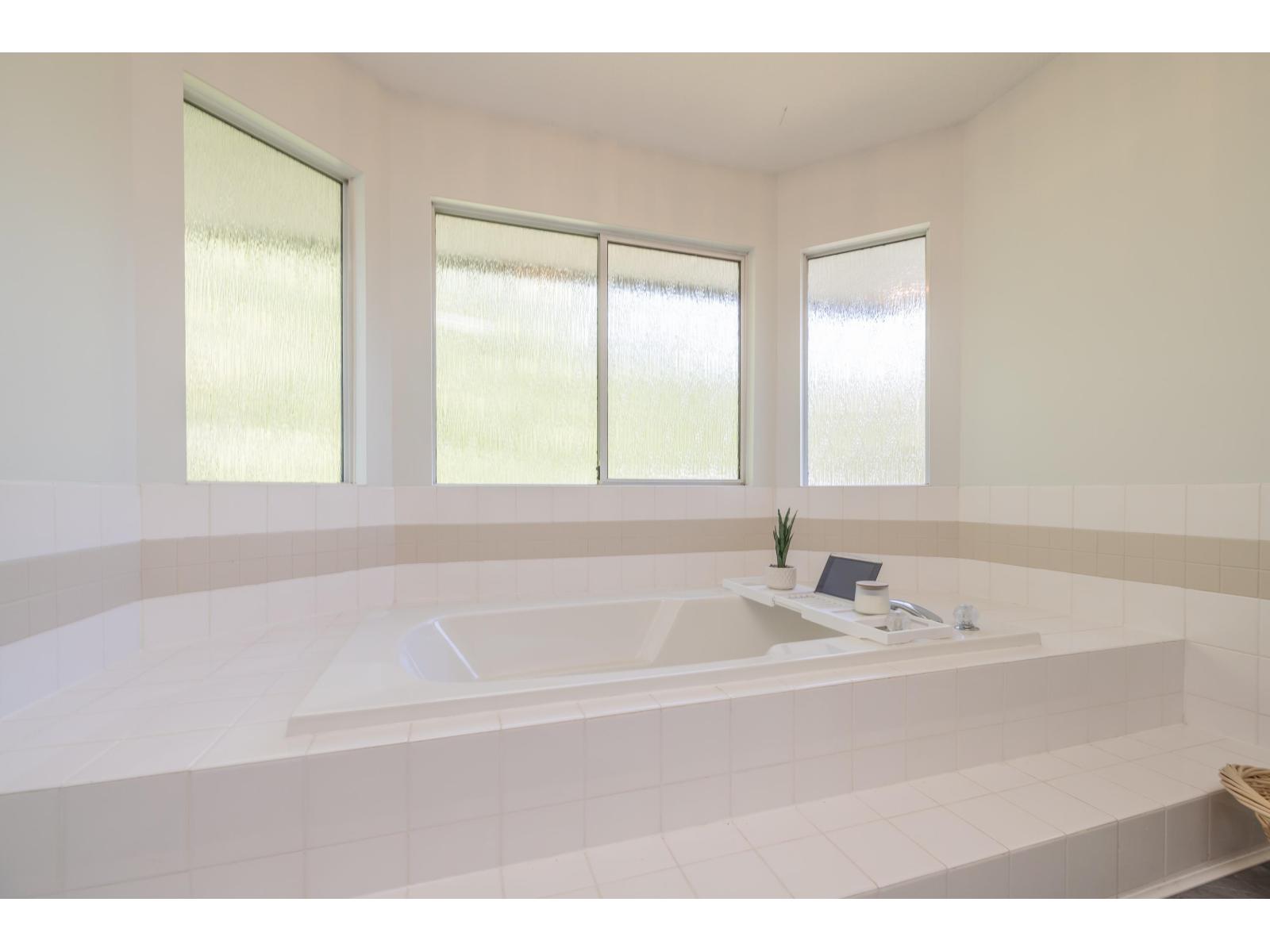 18693 56a Avenue, Surrey, British Columbia  V3S 7Y2 - Photo 25 - R3169309