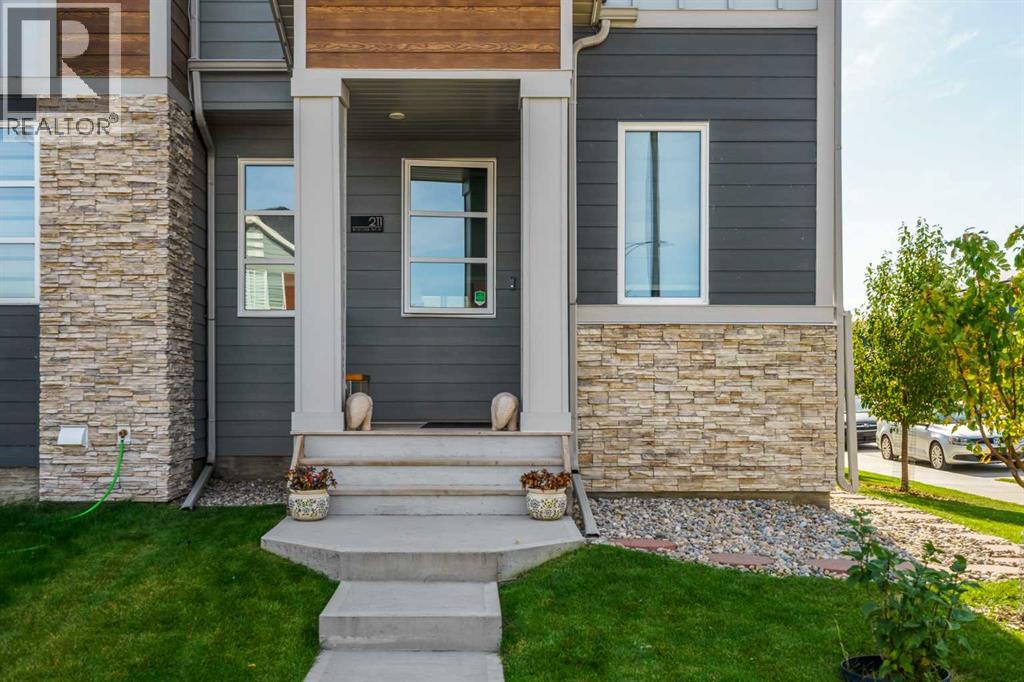 211 Wolf Creek Avenue Se, Calgary, Alberta T2X 4X1 - Photo 2 - A2343542