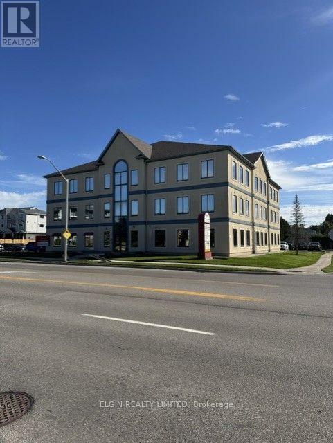 103 - 460 Wellington Street, St. Thomas, Ontario  N5R 6H9 - Photo 2 - X13825866
