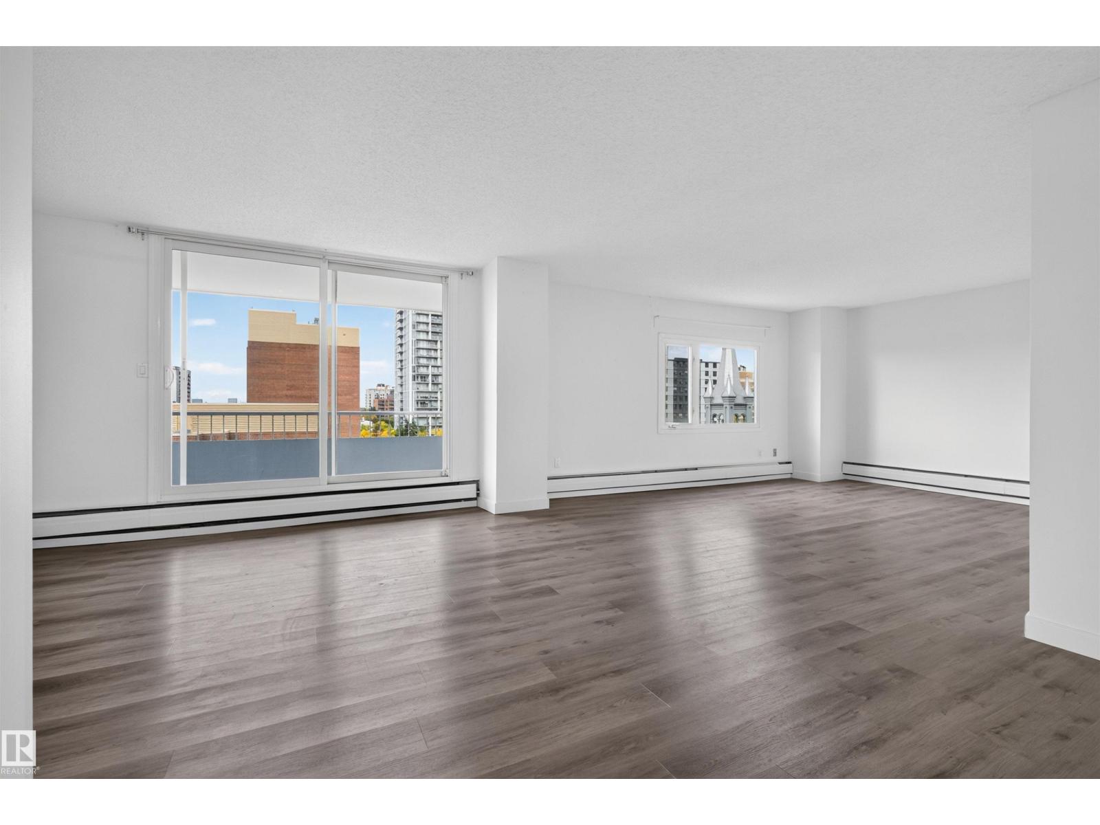 #703 9909 110 ST NW