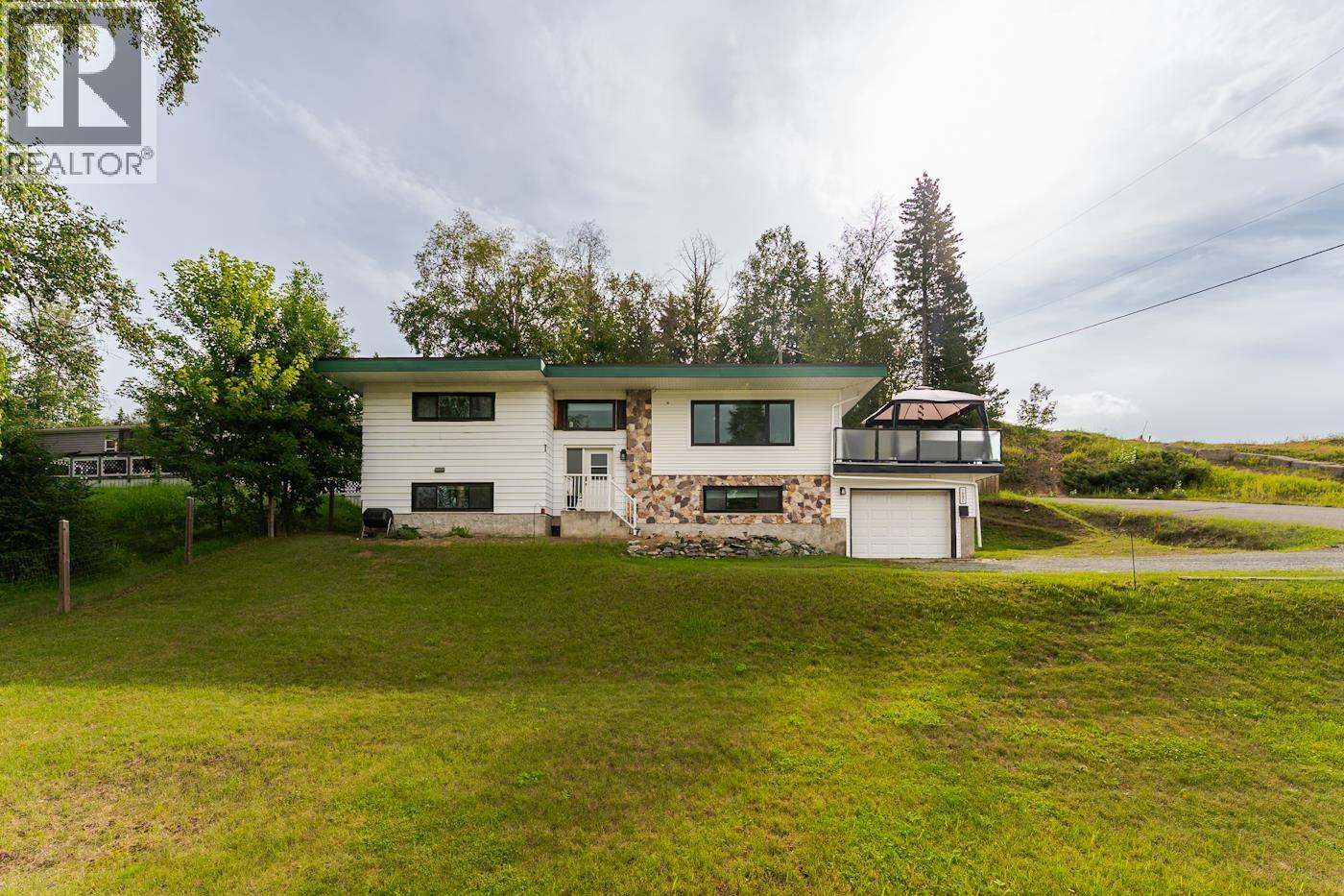 1880 HOUGHTALING ROAD, Mount Alder, British Columbia