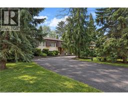130 TAVISTOCK Square, Oakville, Ontario