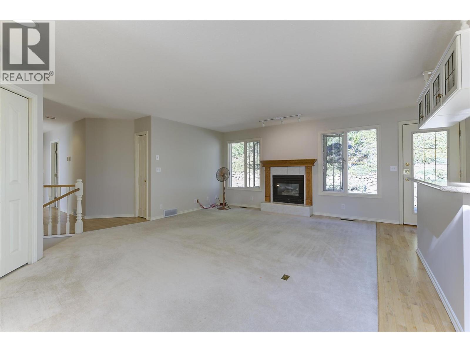 4632 / 4624 Minto Street, Peachland, British Columbia  V0H 1X4 - Photo 7 - 10401760