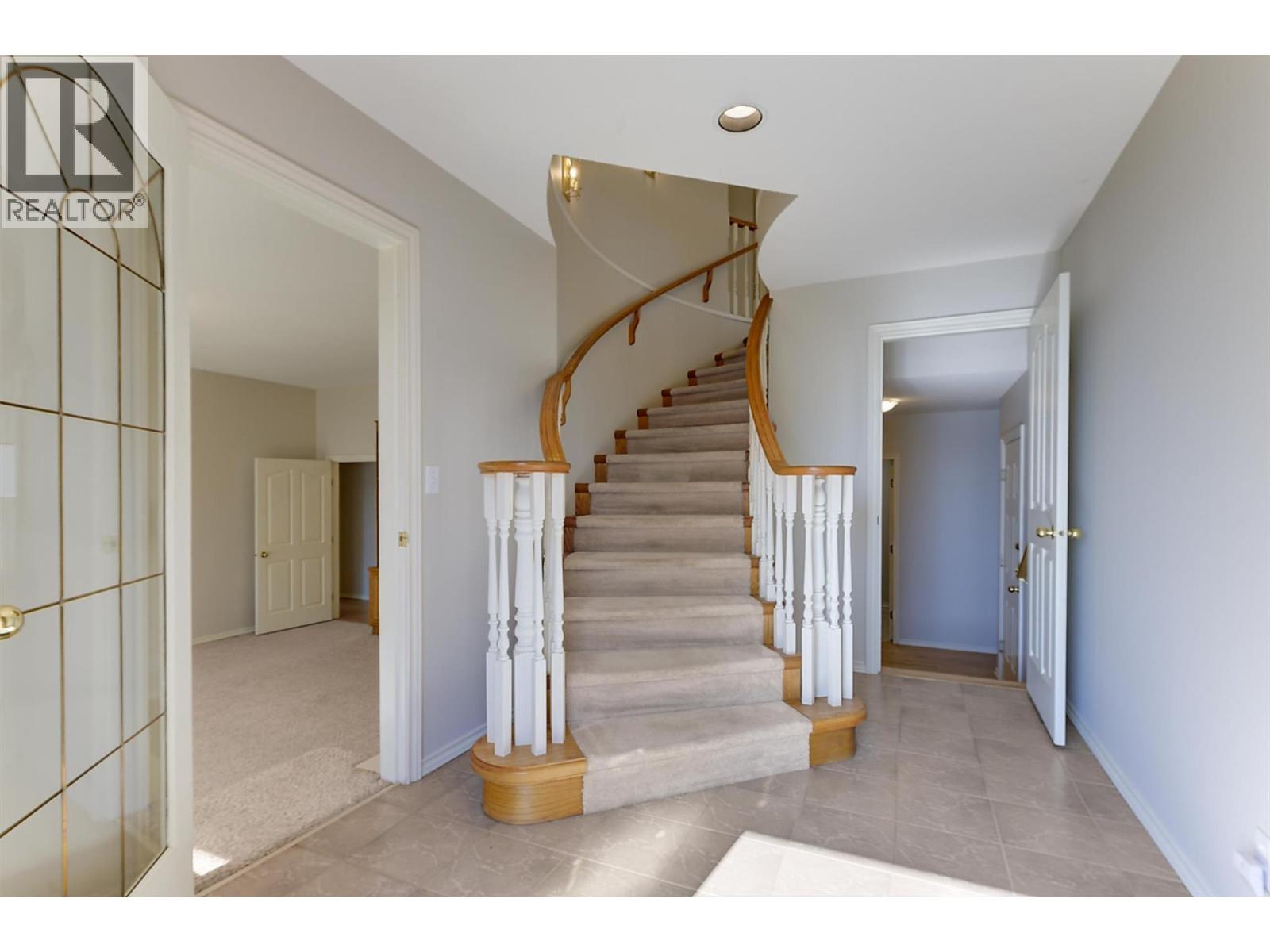 4632 / 4624 Minto Street, Peachland, British Columbia  V0H 1X4 - Photo 4 - 10401760