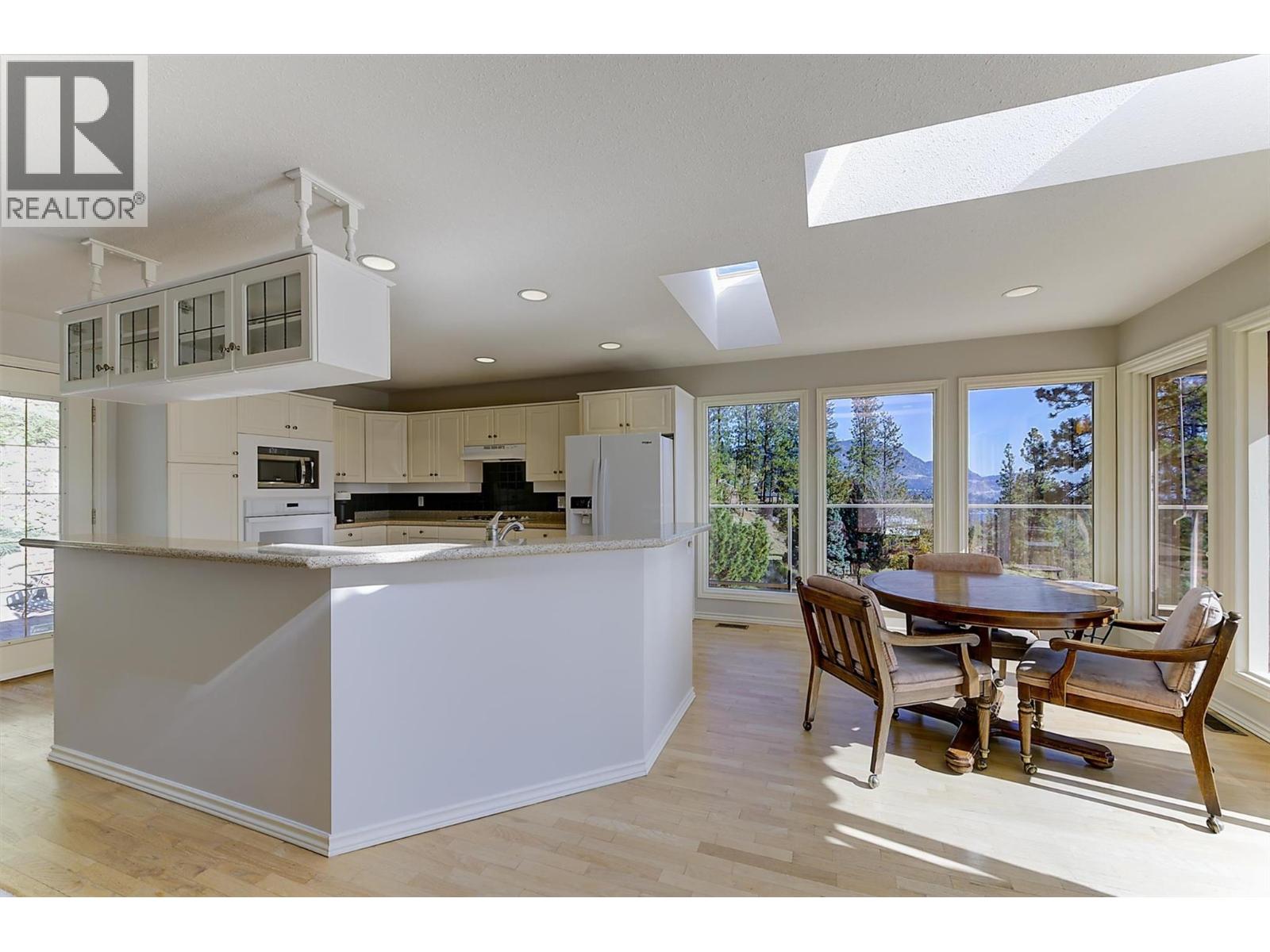 4632 / 4624 Minto Street, Peachland, British Columbia  V0H 1X4 - Photo 14 - 10401760