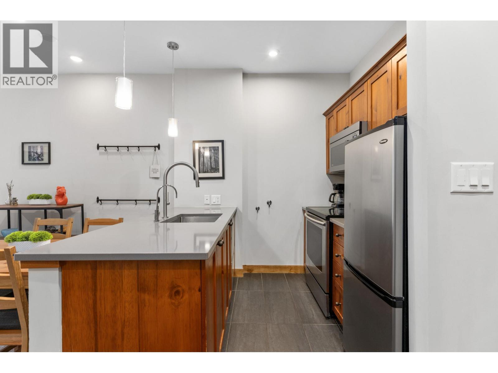 222 4660 Blackcomb Way, Whistler, British Columbia  V0N 1B4 - Photo 10 - R3169354