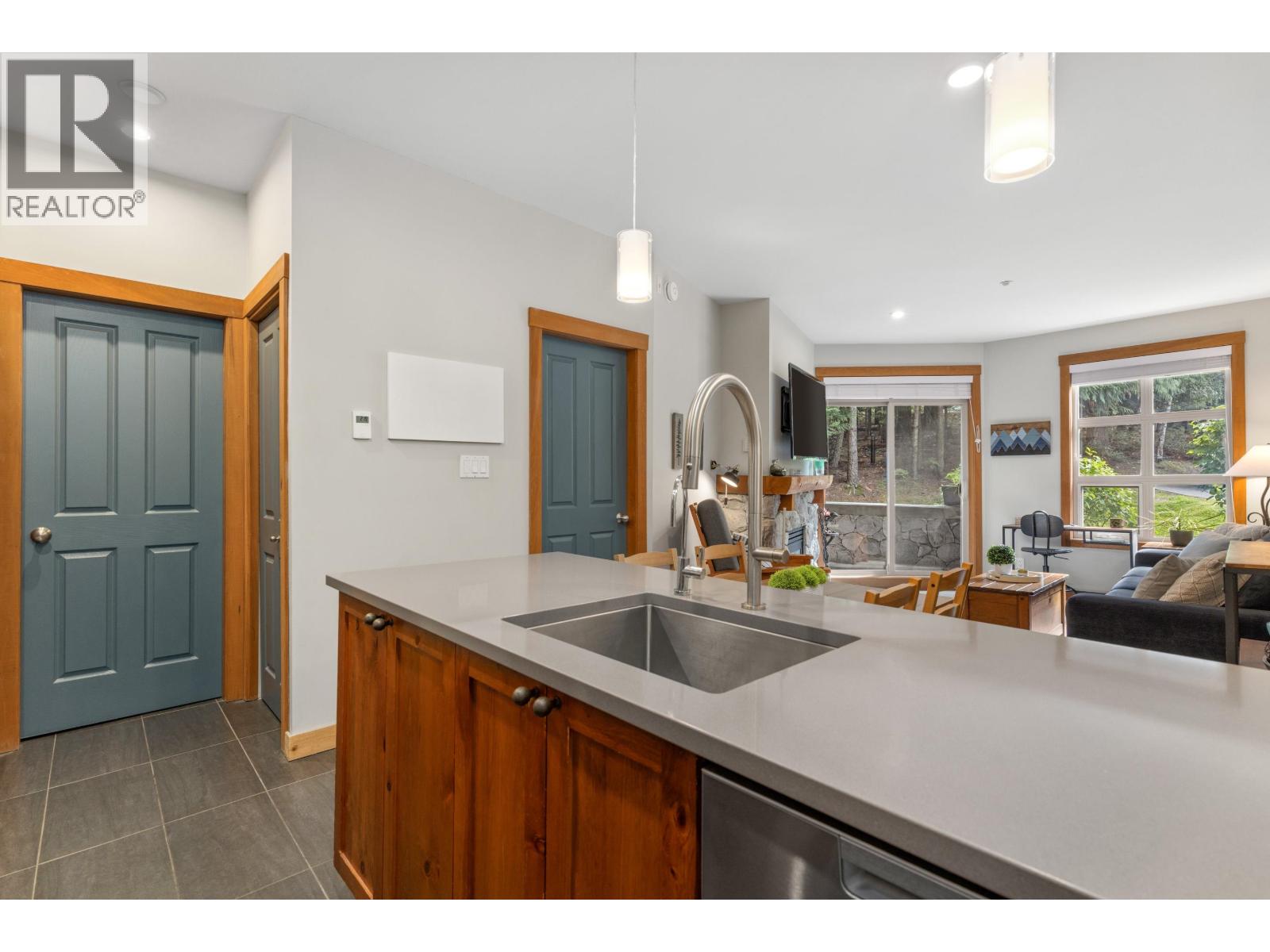 222 4660 Blackcomb Way, Whistler, British Columbia  V0N 1B4 - Photo 12 - R3169354