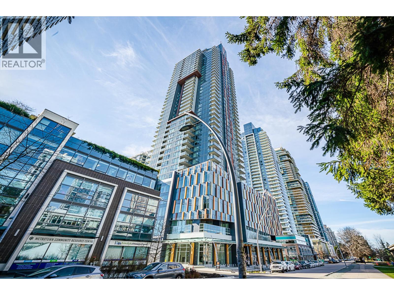 2004 4458 BERESFORD STREET, Burnaby, British Columbia