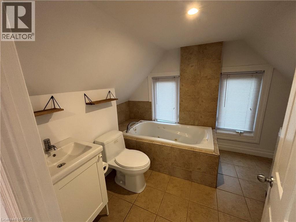 300 Bold Street Unit# 2 (Upper Level), Hamilton, Ontario  L8P 1W4 - Photo 11 - 40866023