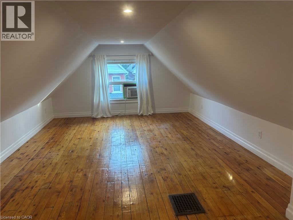 300 Bold Street Unit# 2 (Upper Level), Hamilton, Ontario  L8P 1W4 - Photo 15 - 40866023
