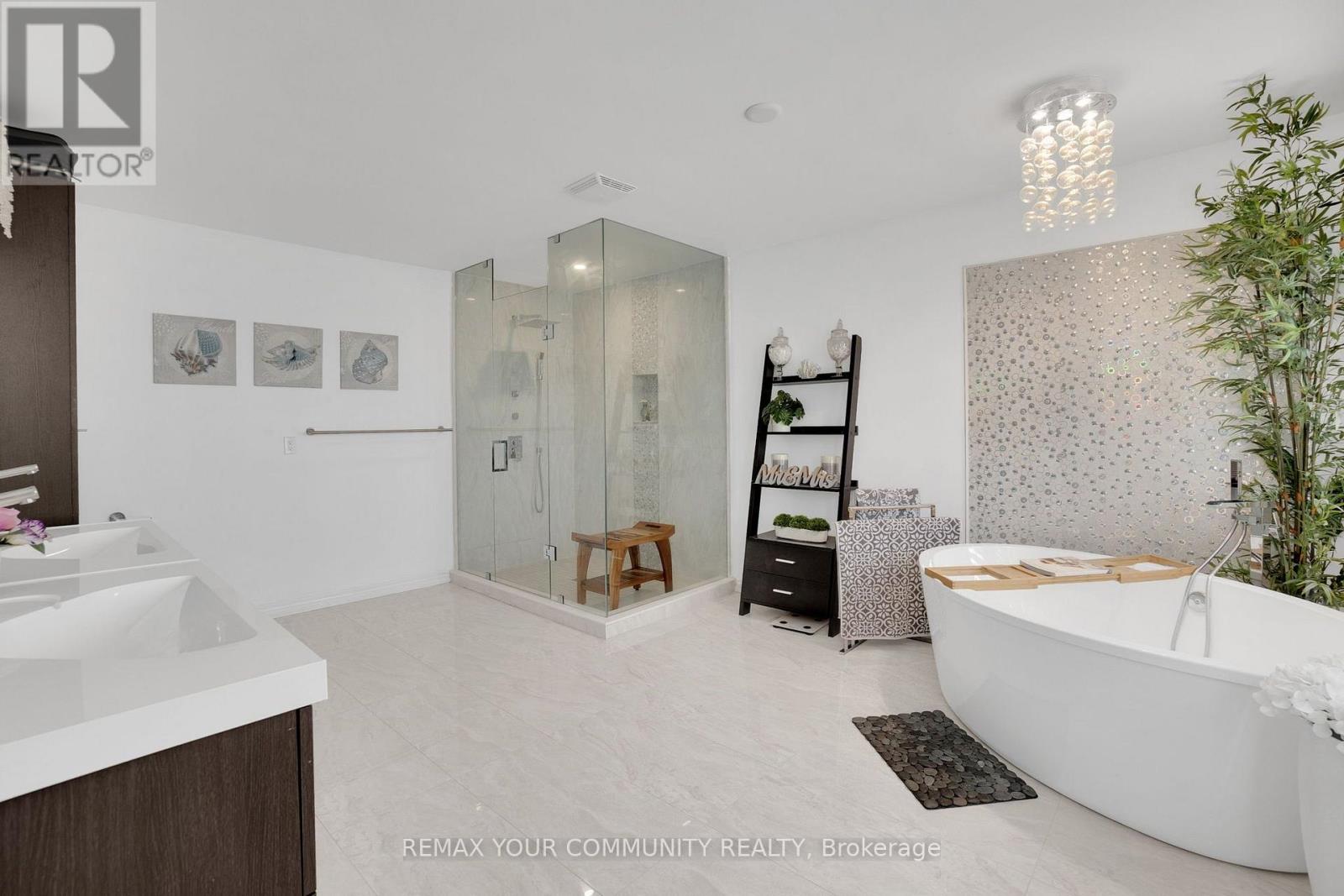 130 Santa Amato Crescent, Vaughan, Ontario  L4J 0G1 - Photo 16 - N13825812
