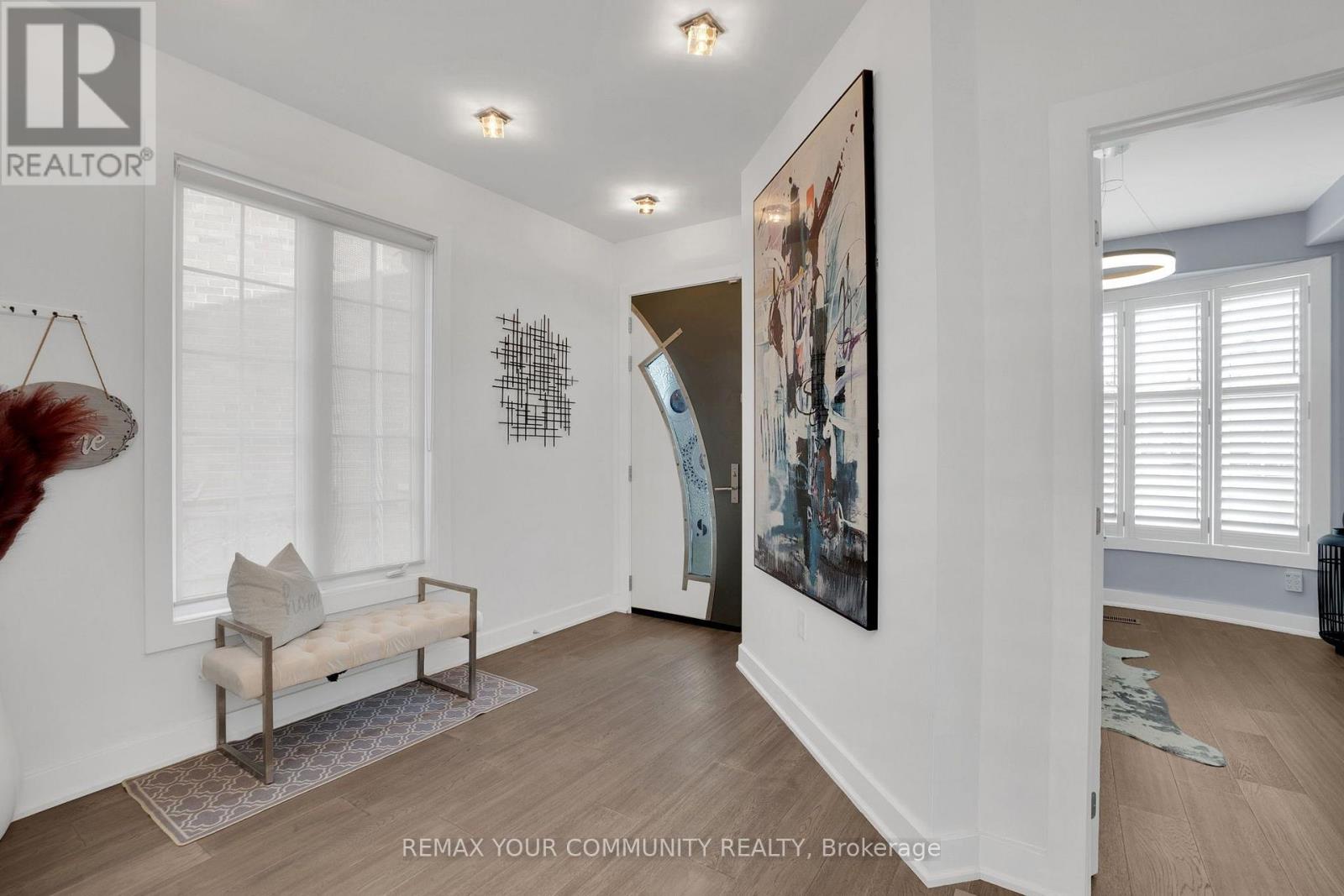 130 Santa Amato Crescent, Vaughan, Ontario  L4J 0G1 - Photo 4 - N13825812