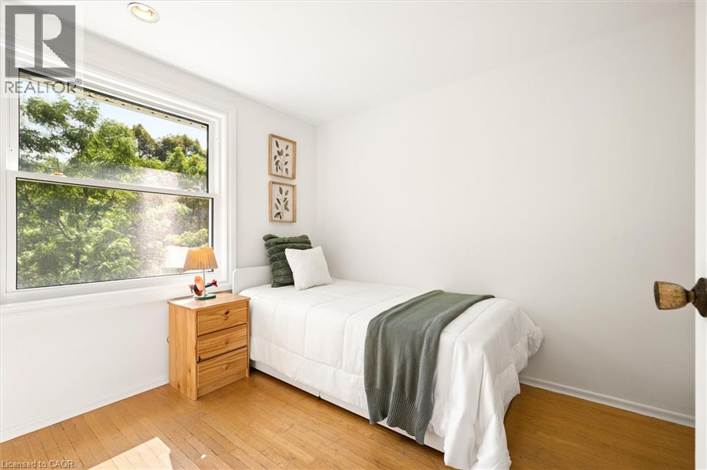 351 Craigleith Drive, Waterloo, Ontario  N2L 5B5 - Photo 29 - 40863422