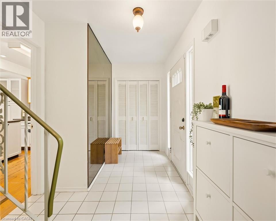 351 Craigleith Drive, Waterloo, Ontario  N2L 5B5 - Photo 6 - 40863422