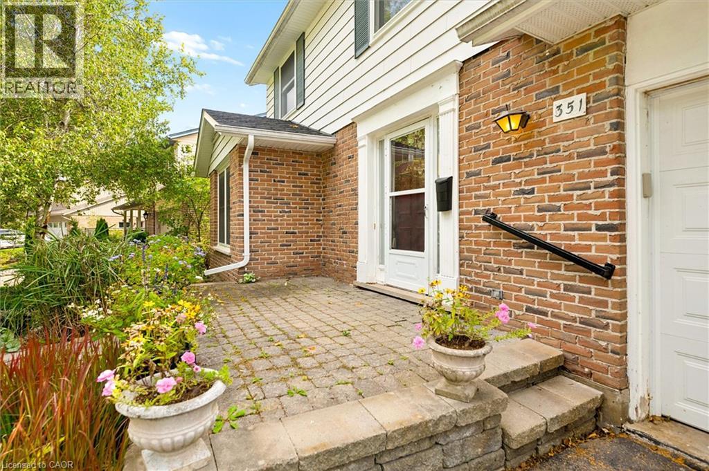 351 Craigleith Drive, Waterloo, Ontario  N2L 5B5 - Photo 5 - 40863422