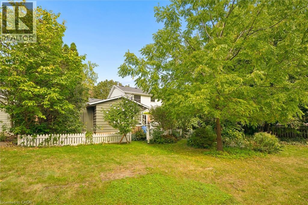 351 Craigleith Drive, Waterloo, Ontario  N2L 5B5 - Photo 42 - 40863422