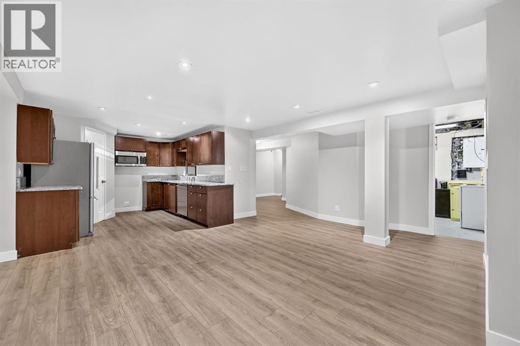 104 Silver Springs Green NW, Calgary, Alberta  T3B 3Y9 - Photo 13 - A2345499
