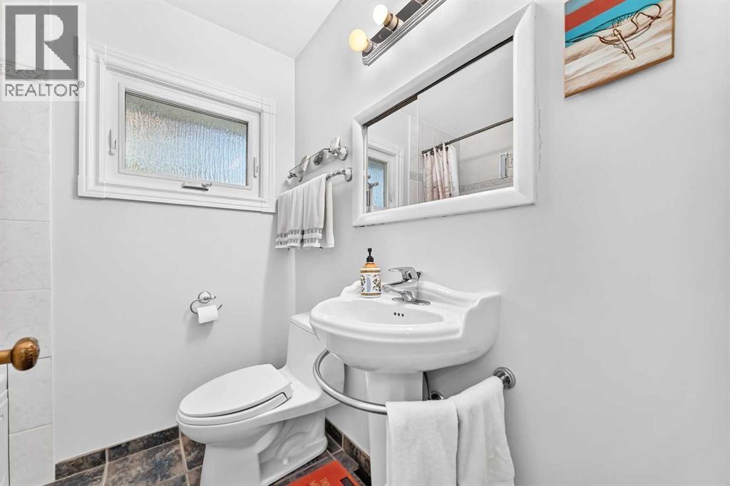 6003 Thornbank Drive NW, Calgary, Alberta  T2K 3P4 - Photo 20 - A2347355