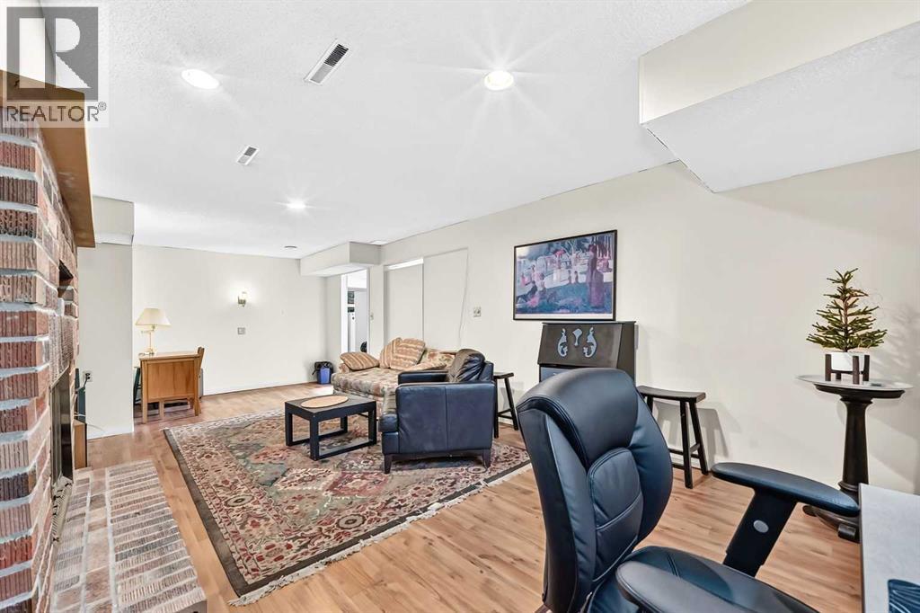 6003 Thornbank Drive NW, Calgary, Alberta  T2K 3P4 - Photo 24 - A2347355