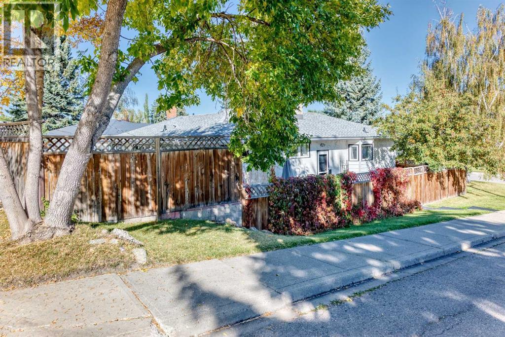 6003 Thornbank Drive NW, Calgary, Alberta  T2K 3P4 - Photo 39 - A2347355