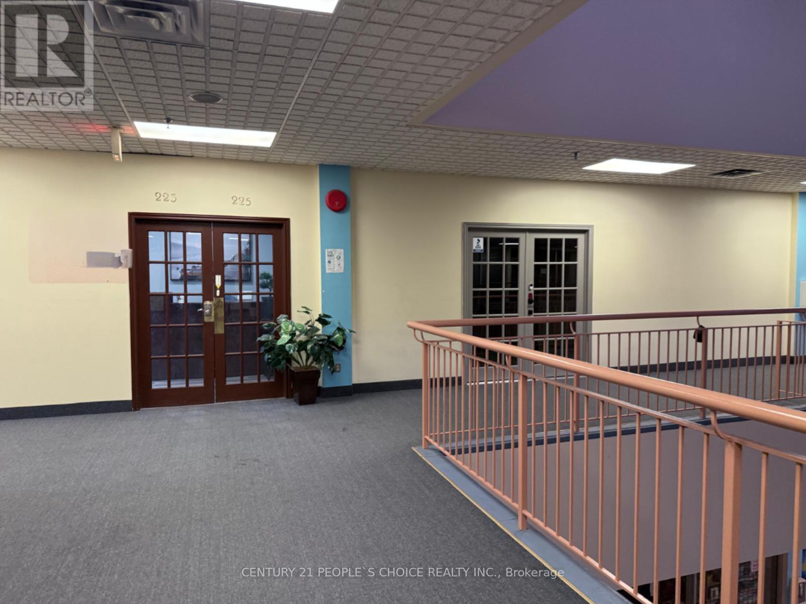 223 & 225 - 1550 South Gateway Road, Mississauga, Ontario  L4W 5G6 - Photo 4 - W13453732