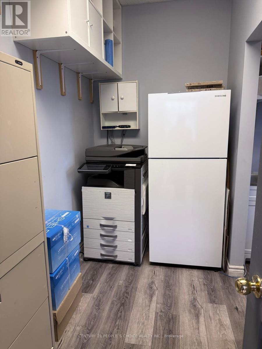 223 & 225 - 1550 South Gateway Road, Mississauga, Ontario  L4W 5G6 - Photo 18 - W13453732