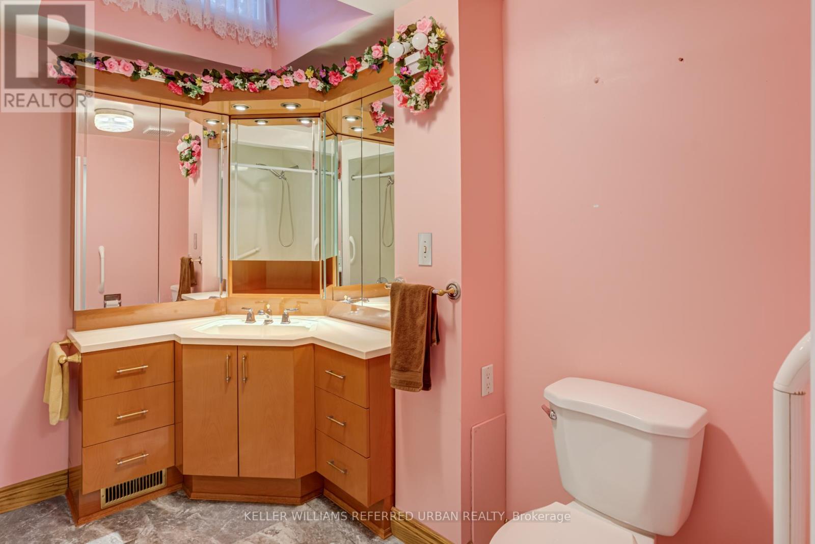 1300 Meredith Avenue, Mississauga, Ontario  L5E 2E5 - Photo 33 - W13483078