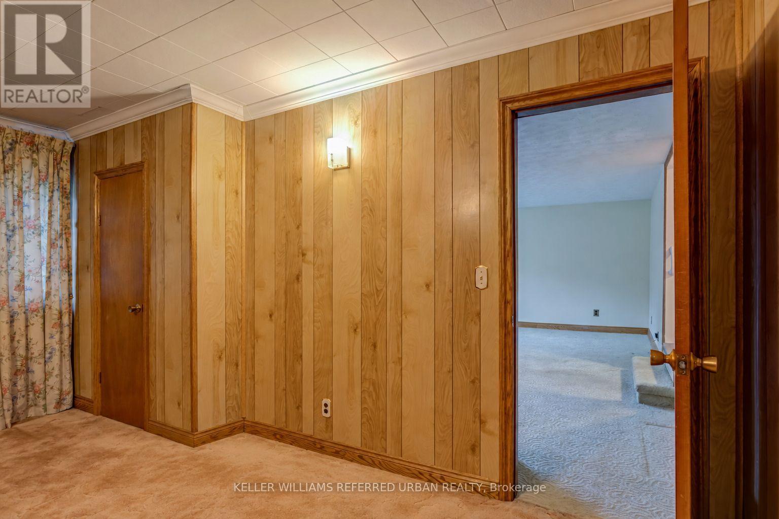 1300 Meredith Avenue, Mississauga, Ontario  L5E 2E5 - Photo 13 - W13483078