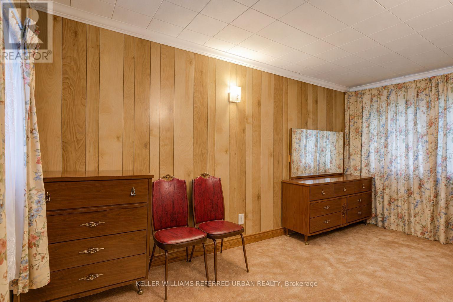 1300 Meredith Avenue, Mississauga, Ontario  L5E 2E5 - Photo 12 - W13483078