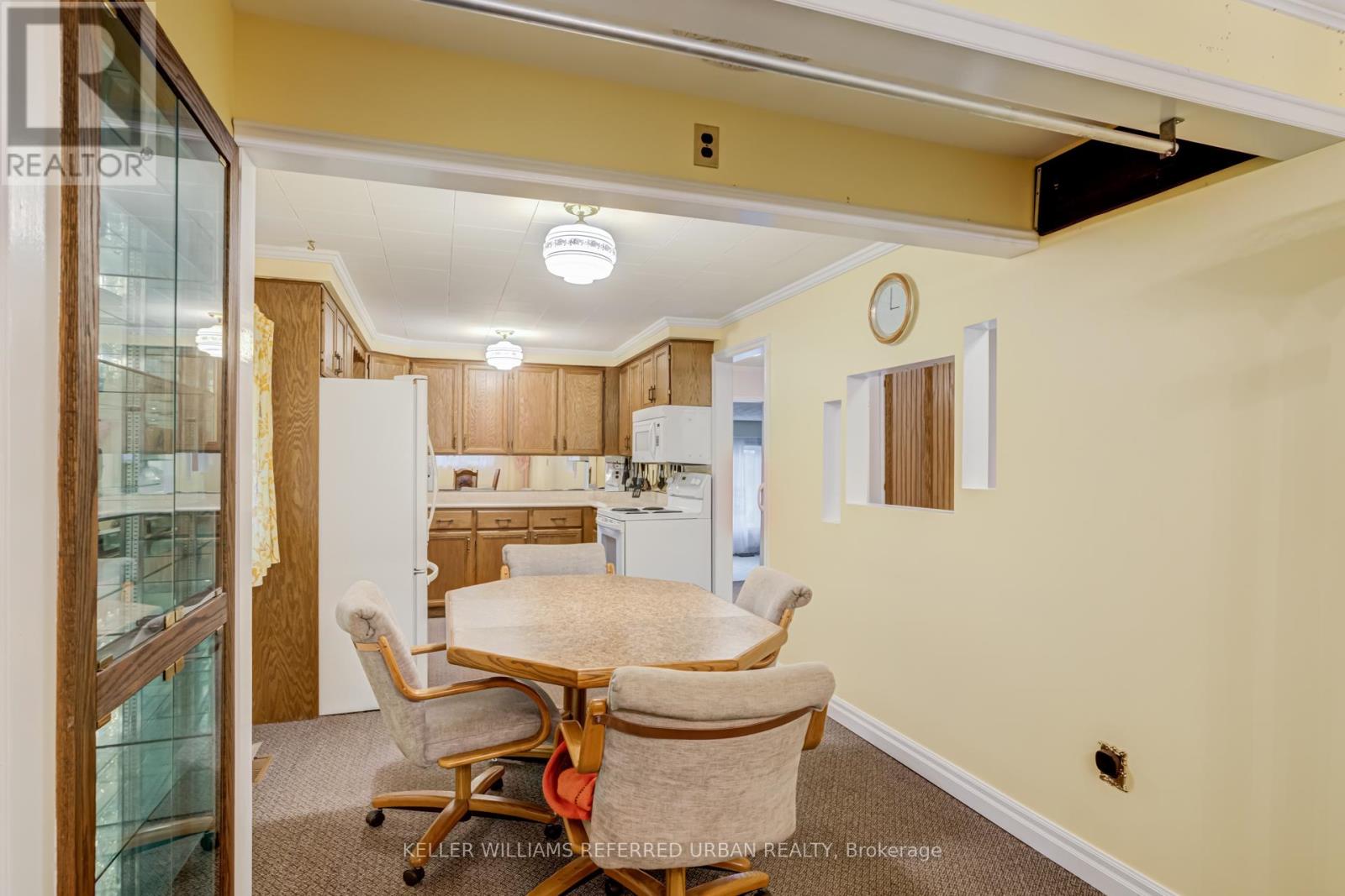 1300 Meredith Avenue, Mississauga, Ontario  L5E 2E5 - Photo 24 - W13483078