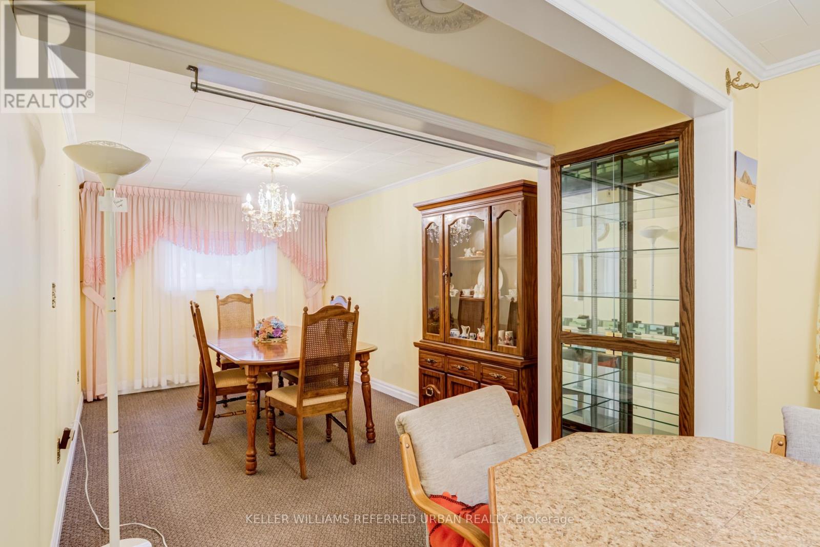 1300 Meredith Avenue, Mississauga, Ontario  L5E 2E5 - Photo 26 - W13483078