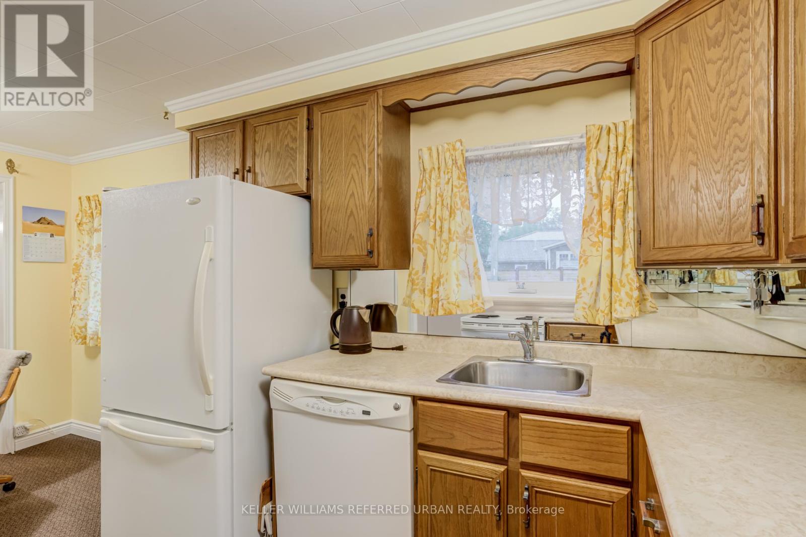 1300 Meredith Avenue, Mississauga, Ontario  L5E 2E5 - Photo 20 - W13483078